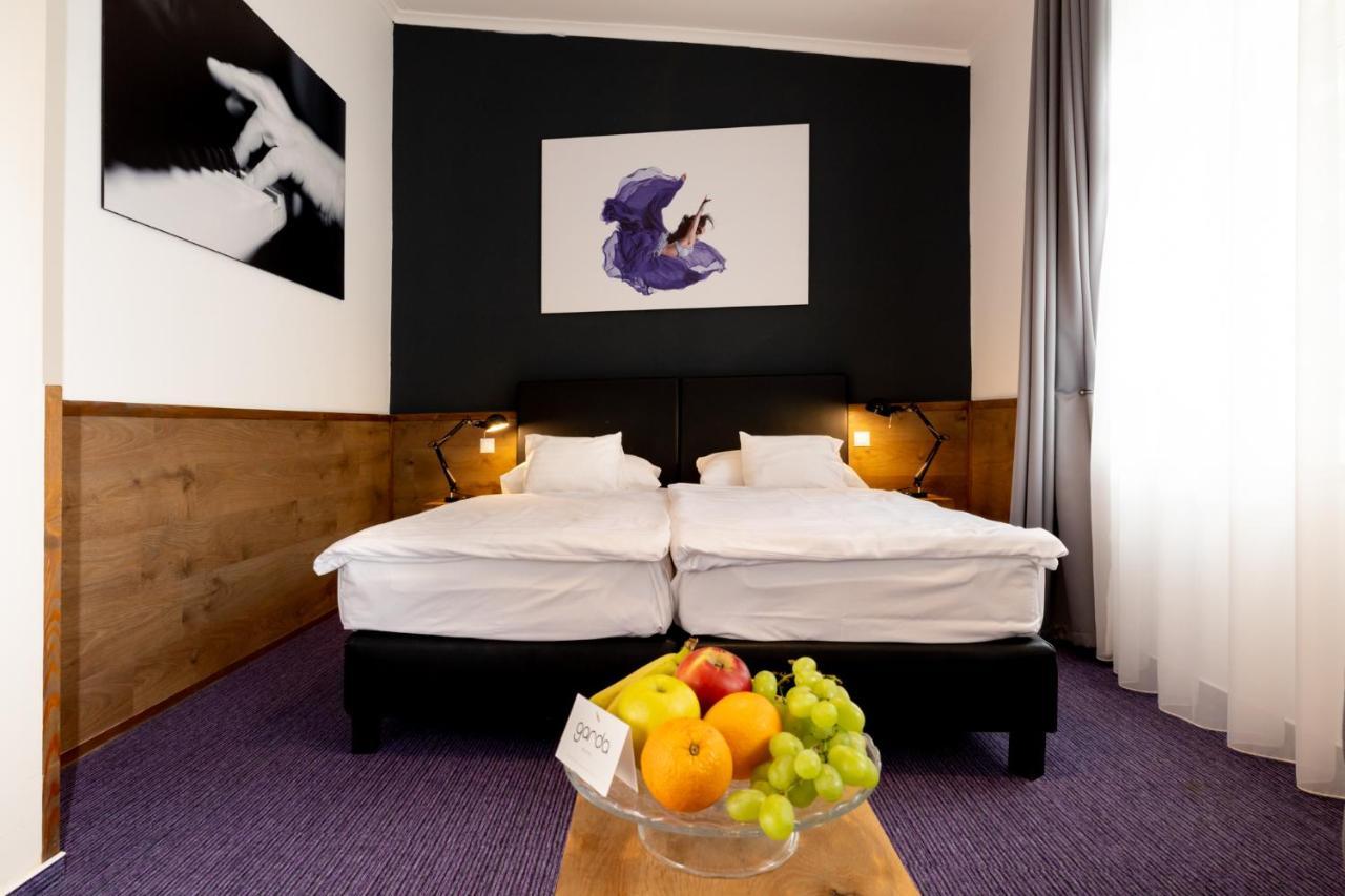 Garda Hotel ソンバトヘイ エクステリア 写真
