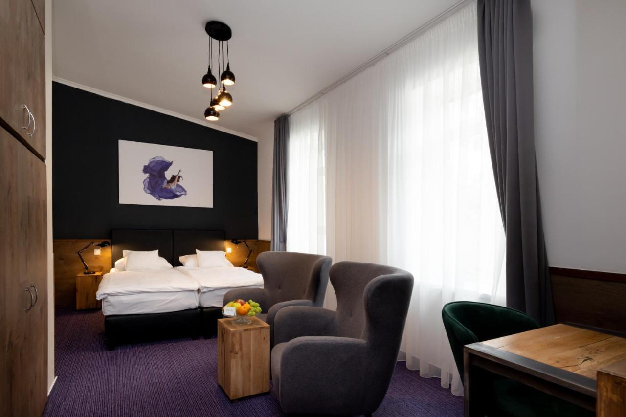 Garda Hotel ソンバトヘイ エクステリア 写真