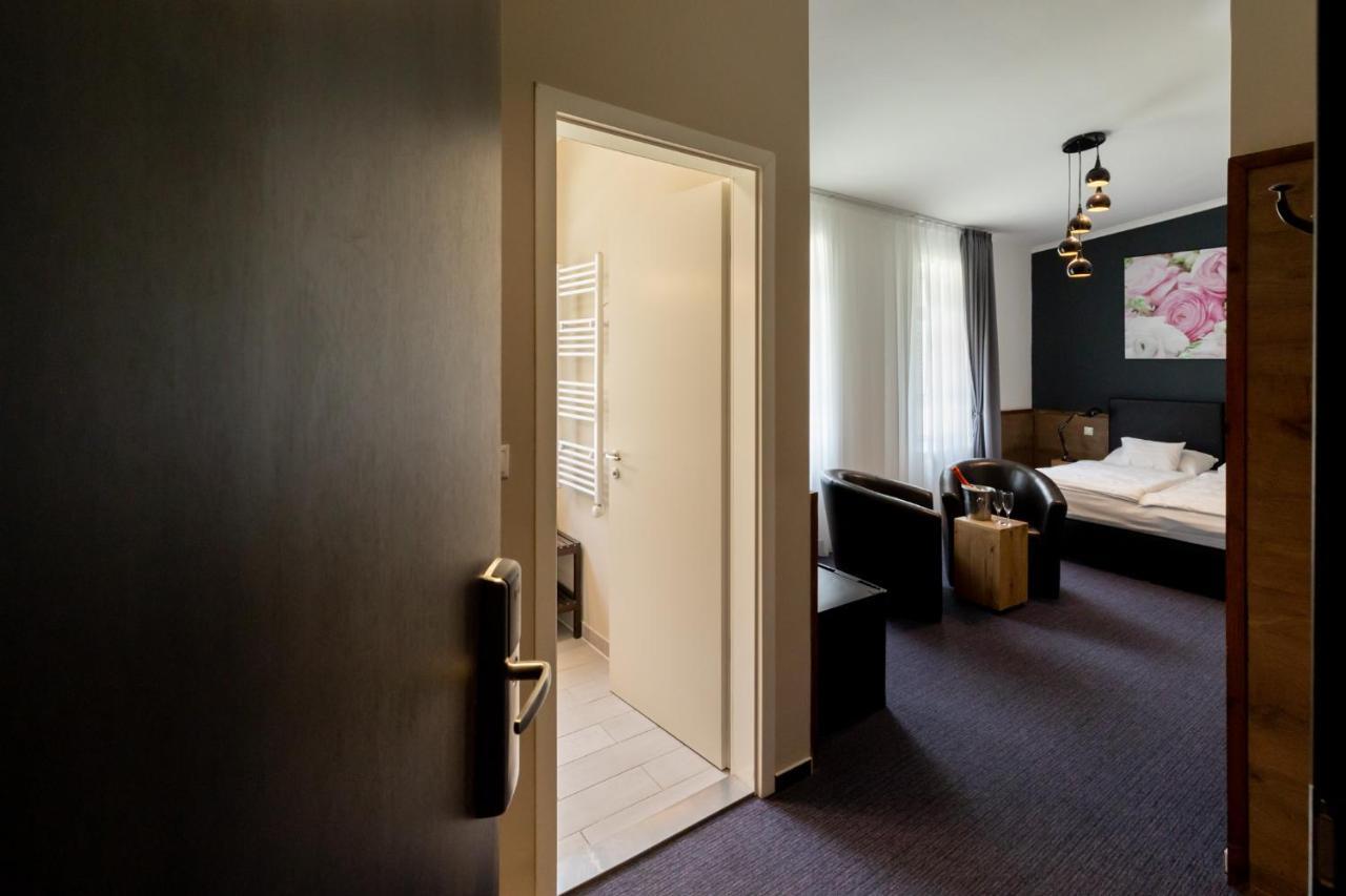 Garda Hotel ソンバトヘイ エクステリア 写真