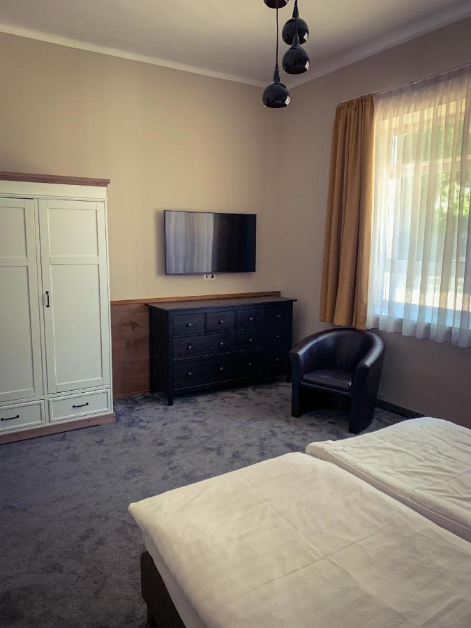 Garda Hotel ソンバトヘイ エクステリア 写真