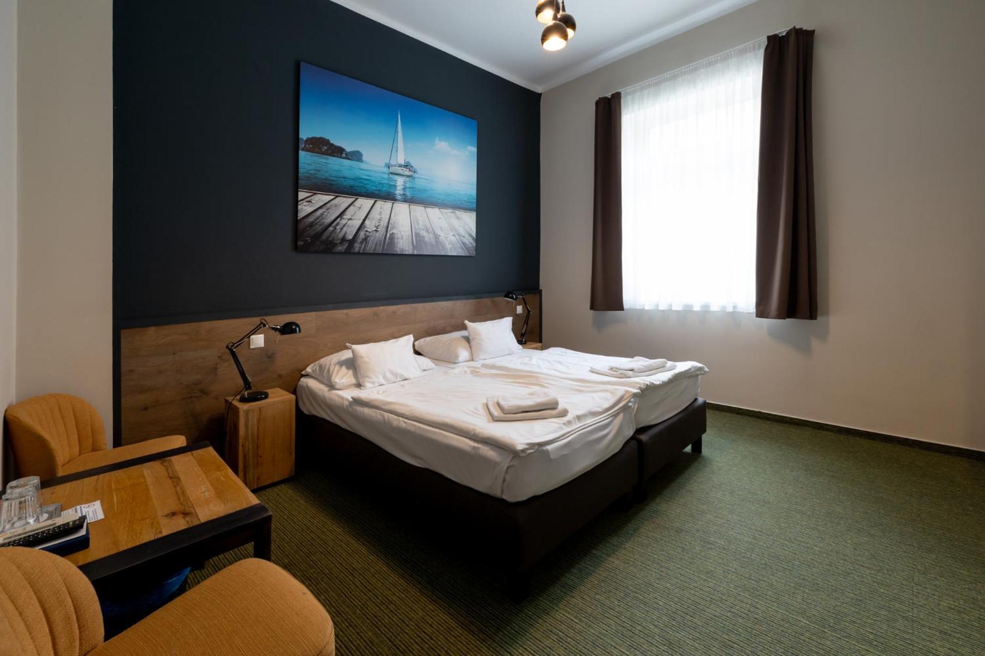 Garda Hotel ソンバトヘイ エクステリア 写真