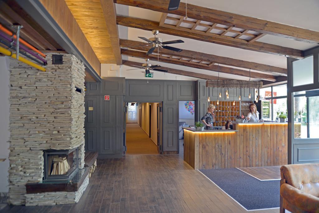 Garda Hotel ソンバトヘイ エクステリア 写真